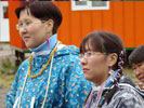 Цветная камлейка – летнее платье эскимосов